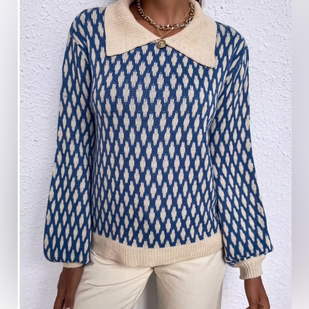 Blue and Cream Patterned Women's Sweater size L